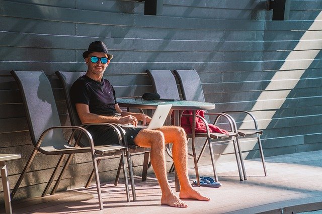 Praca Zdalna – wygoda życia dzięki technologii