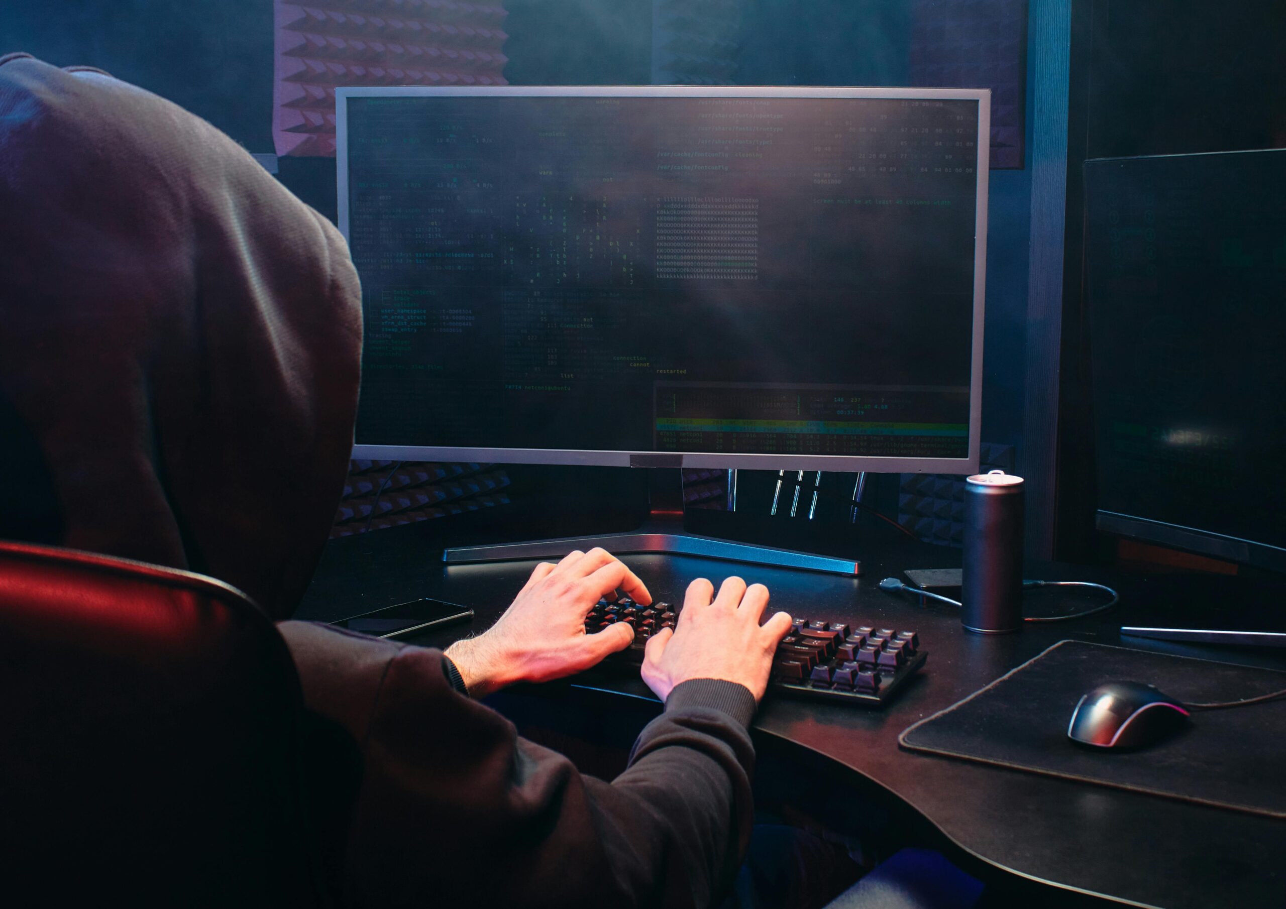 Jak skutecznie zabezpieczyć małą firmę przed cyberatakiem? Podstawowe środki ochrony dla każdego przedsiębiorcy